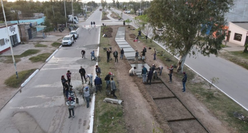 LAS SENDAS PEATONALES DE AV. BITTEL POR MEDIO DEL PROGRAMA “ARGENTINA HACE” EN LA ETAPA FINA