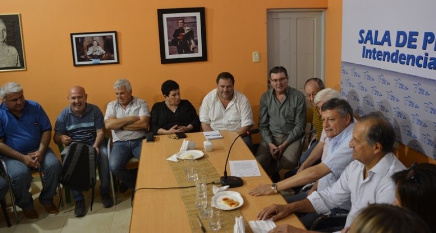 PAPP RECIBIÓ AL GOBERNADOR Y A LOS INTENDENTES DEL SUDOESTE EN EL MUNICIPIO