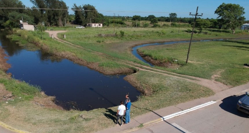 PAPP REMARCÓ QUE EL MUNICIPIO CONTINÚA CON LA LIMPIEZA DE CANALES PARA DESAGOTAR LA CIUDAD