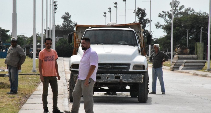 EL MUNICIPIO ULTIMA DETALLES EN EL ESPACIO DE USOS MÚLTIPLES