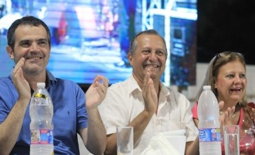 EL MINISTRO FERRER RECONOCIÓ EL TRABAJO DE LA COMISIÓN MUNICIPAL DE CORSOS