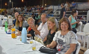 EL INTENDENTE PAPP ACOMPAÑÓ EL ÚLTIMO DESFILE DE COMPARSAS INFANTILES