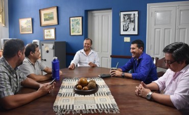 MUNICIPIO E INSTITUTO DEL DEPORTE CHAQUEÑO PLANIFICAN TRABAJOS EN CONJUNTO