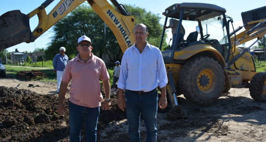  “SEGUIMOS CON LAS OBRAS DE CONECTIVIDAD DE DESAGUES, AL TIEMPO QUE SE PROYECTA UN PLAN DIRECTOR DE AGUAS PARA VILLA ÁNGELA” 