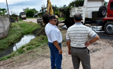 SERVICIOS PÚBLICOS CONTINÚA CON LA LIMPIEZA DE CANALES INTERNOS