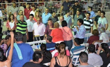 EN LA ÚLTIMA NOCHE DE CORSOS VILLA ÁNGELA FUE LA REINA DE LOS CARNAVALES 2017