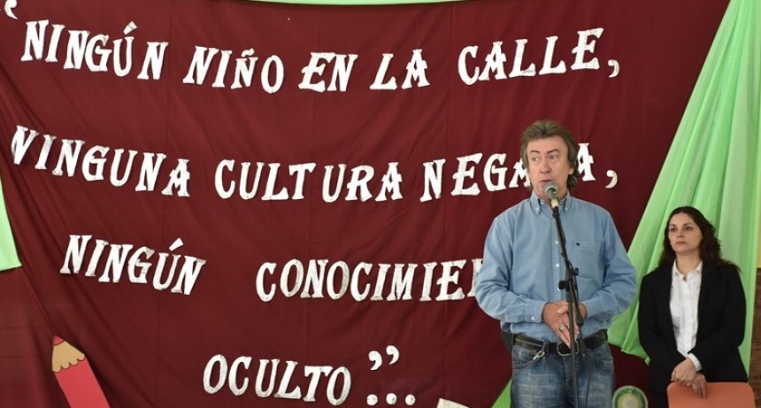EL MUNICIPIO ACOMPAÑÓ EL INICIO CICLO LECTIVO 2018 DE LA EES N°114 