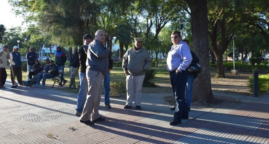 EL SECRETARIO DE GOBIERNO LANZÓ EL OPERATIVO DESCACHARRADO Y FUMIGACIÓN EN VILLA ÁNGELA