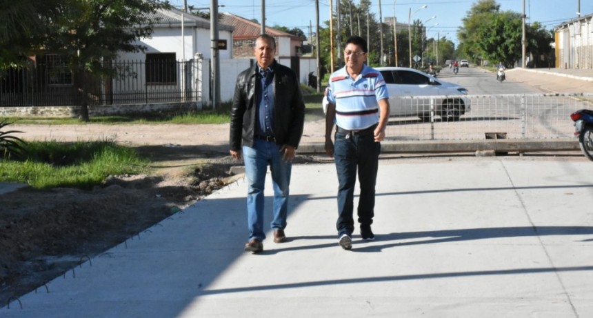 “LLEGAMOS A LOS 1800 METROS DE PAVIMENTO CON CALLE SAN MARTÍN Y VICENTE ÁLVAREZ”