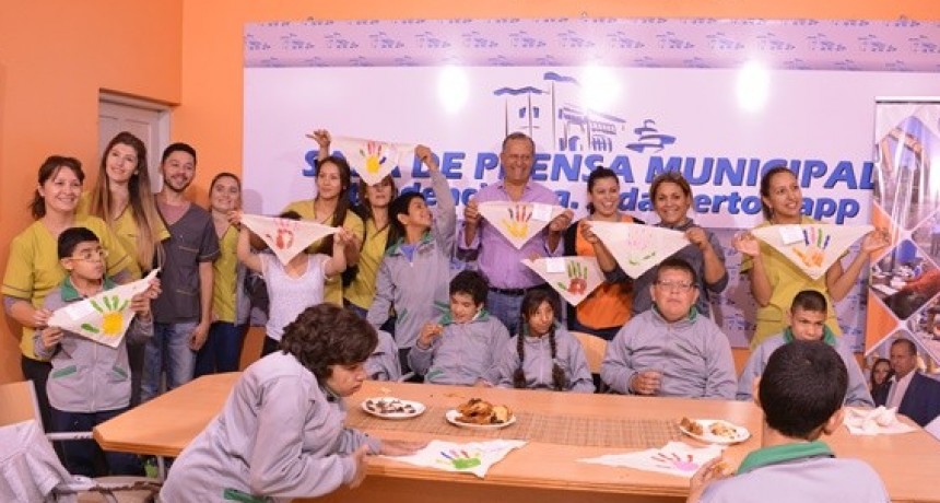 PAPP RECIBIÓ AL CENTRO EDUCATIVO  TERAPÉUTICO