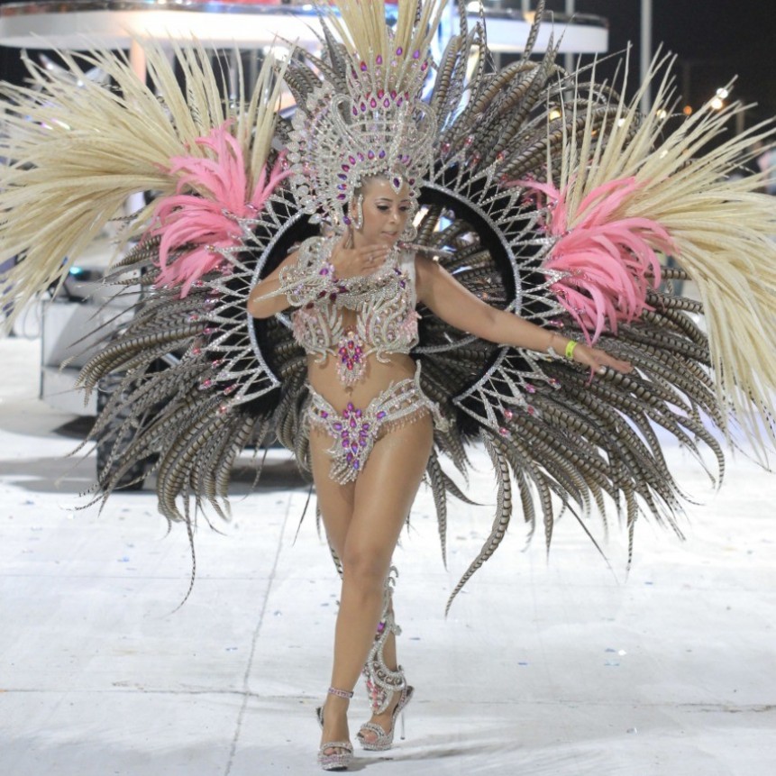 ARA SUNITO Y HAWAIANAS SON LAS COMPARSAS GANADORAS DE LOS SÚPER CARNAVALES 2020