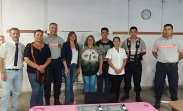 MEDIO AMBIENTE CONTINÚA CON LAS CHARLAS SOBRE SEGURIDAD VIAL Y EDUCACIÓN AMBIENTAL EN LAS ESCUELAS