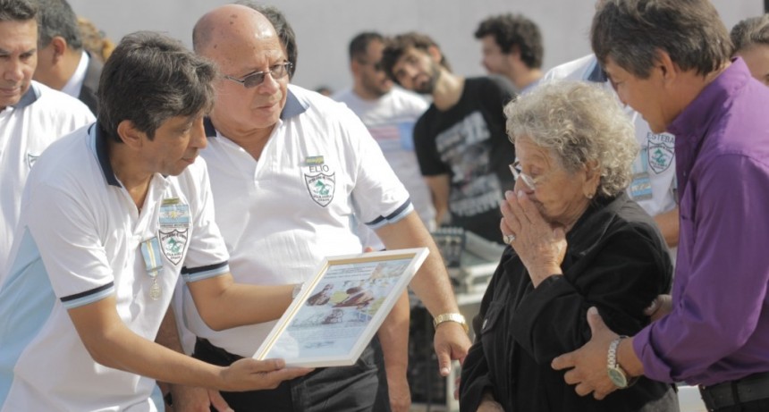 EN ACTO DEL 2 DE ABRIL EN VILLA ÁNGELA, VETERANOS DESTACARON LA LUCHA Y LA CONTINUA MALVINIZACIÓN EN LAS ESCUELAS