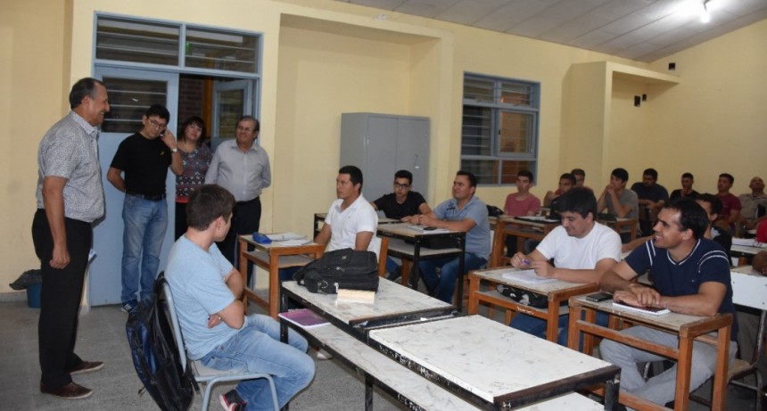 PAPP INSTÓ A LOS ALUMNOS DE LA UEGP N° 172 A “NO DESAPROVECHAR LA POSIBILIDAD DE ESTUDIAR CARRERAS QUE OFRECEN UNA RÁPIDA SALIDA LABORAL”