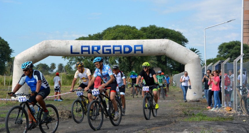 CON ACOMPAÑAMIENTO DEL MUNICIPIO SE CORRIÓ LA 2° FECHA DEL RURAL BIKE EN VILLA ÁNGELA