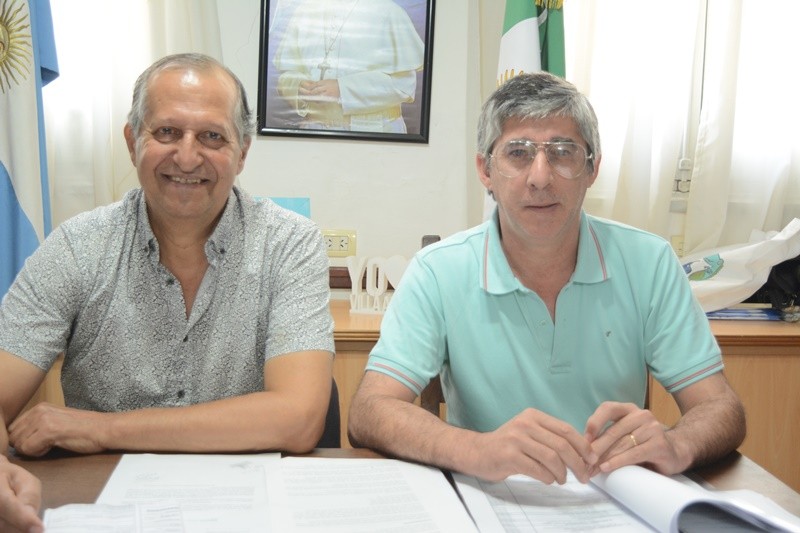 “PEDIMOS AL CONCEJO LA AUTORIZACIÓN PARA LA COMPRA DE UN CARRETÓN PARA TRANSPORTAR LA RETROEXCAVADORA”