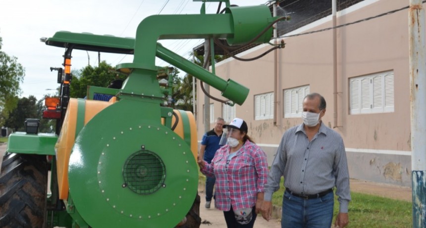 PAPP SUBRAYÓ QUE EL EQUIPO DE DE FUMIGACIÓN DE ALTA POTENCIA PERMITE DESINFECTAR CON MAYOR PRECISIÓN