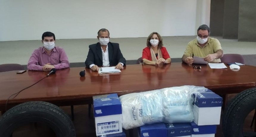EL MUNICIPIO ENTREGÓ ELEMENTOS PARA EL HOSPITAL SALVADOR MAZZA Y ZONA SANITARIA