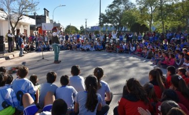 CON GRAN CONVOCATORIA SE LLEVÓ A CABO “APRENDEMOS JUGANDO” ORGANIZADO POR LA DIRECCIÓN DE DEPORTES DEL MUNICIPIO
