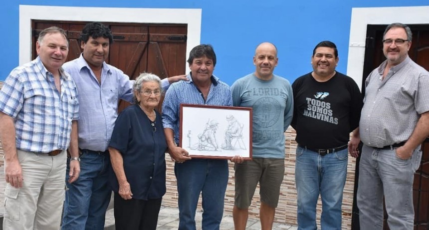 ENCUENTRO ENTRE EL DIBUJANTE JOSÉ GARAY Y EMILIA FERNÁNDEZ