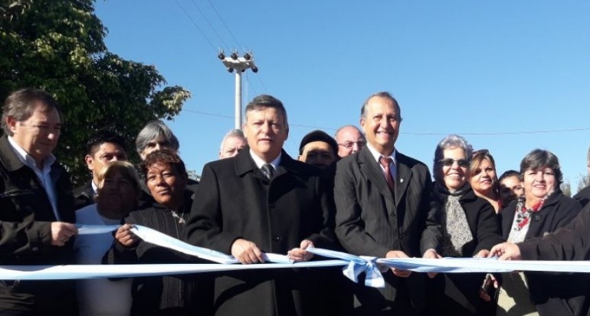 PAPP REALIZÓ INAUGURACIONES DE NUEVOS PAVIMENTOS PARA VILLA ÁNGELA