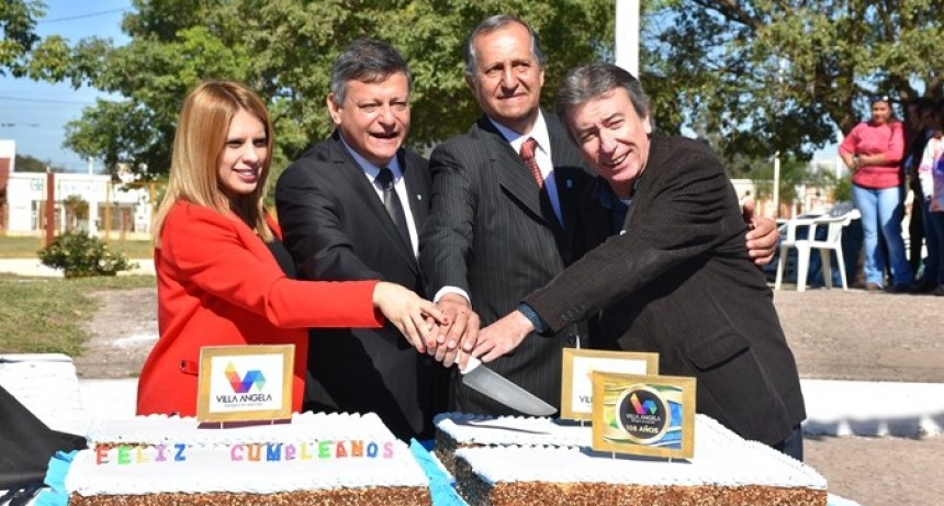 CON UN GRAN MARCO DE PÚBLICO, PAPP ENCABEZÓ EL ACTO POR EL 108° ANIVERSARIO DE VILLA ÁNGELA