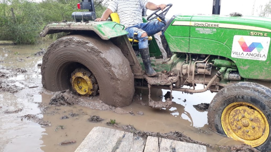 EL MUNICIPIO CONTINÚA ASISTIENDO A FAMILIAS AFECTADAS POR LA EMERGENCIA HÍDRICA