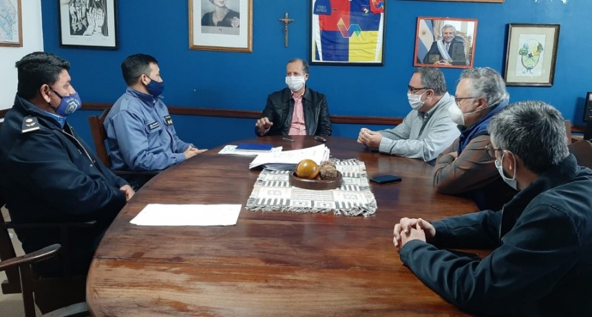 ADALBERTO PAPP COORDINA CON EL  JEFE DE LA POLICÍA LAS MEDIDAS A APLICAR EN LA NUEVA ETAPA DE CUARENTENA
