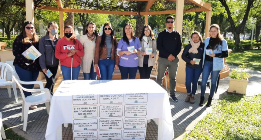 LA MUNICIPALIDAD ACOMPAÑÓ CAMPAÑA PARA LA BUENA CONVIVENCIA ESCOLAR