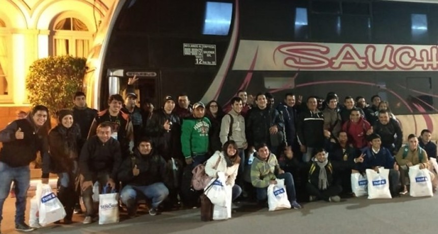 CON LA COLABORACIÓN DEL MUNICIPIO, ALUMNOS DE LA UEGP 172 VIAJARON A RESISTENCIA