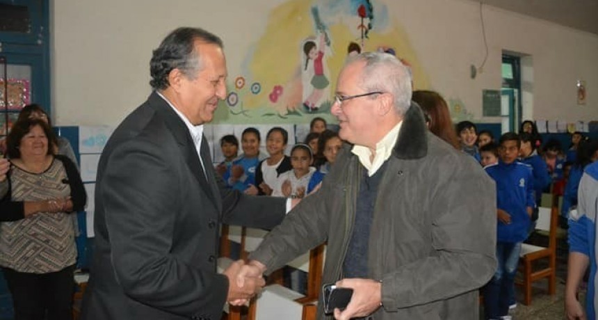 JUNTO A LA EEP N°389 PAPP RECIBIÓ AL ESCRITOR CHAQUEÑO HUGO MITOIRE
