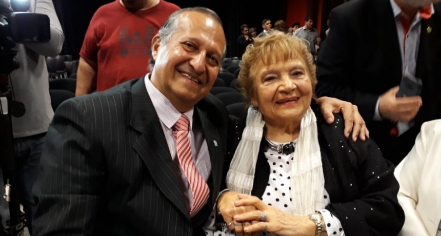 EL INTENDENTE PAPP PARTICIPÓ DE LA PRESENTACIÓN DEL LIBRO EN HOMENAJE A LA MINISTRA MARIA LUISA LUCAS