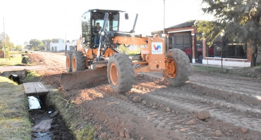 EL MUNICIPIO AVANZA CON LOS SERVICIOS DE MANTENIMIENTO, ARREGLOS DE CALLES Y RIPIADO EN VILLA ÁNGELA 