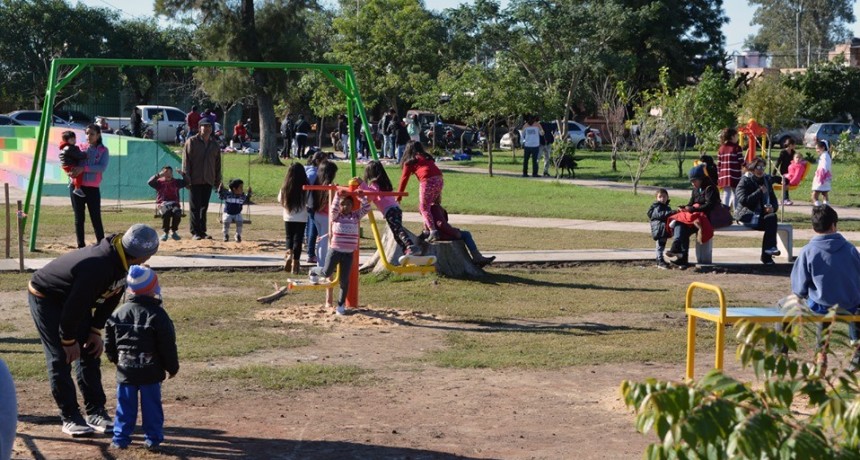 EL INTENDENTE PAPP VALORÓ EL TRABAJO DE REFACCIÓN DE LA PLAZA 20 DE JUNIO