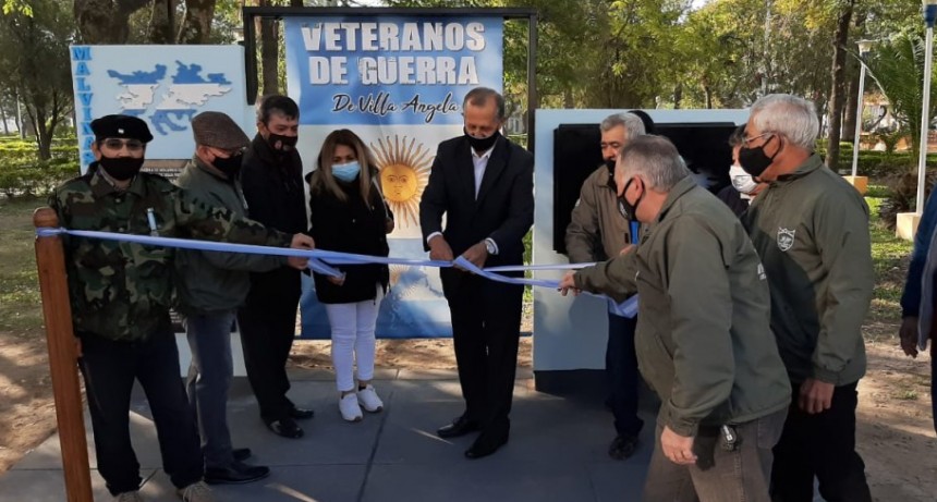 EL INTENDENTE PAPP INAUGURÓ EL MONUMENTO DE LOS EX COMBATIENTES DE MALVINAS