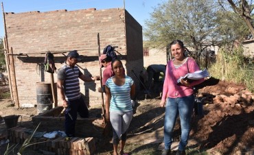 AVANZA LA CONSTRUCCIÓN DE UNA NUEVA SOLUCIÓN HABITACIONAL PARA UNA MAMÁ SOLTERA CON DOS HIJOS