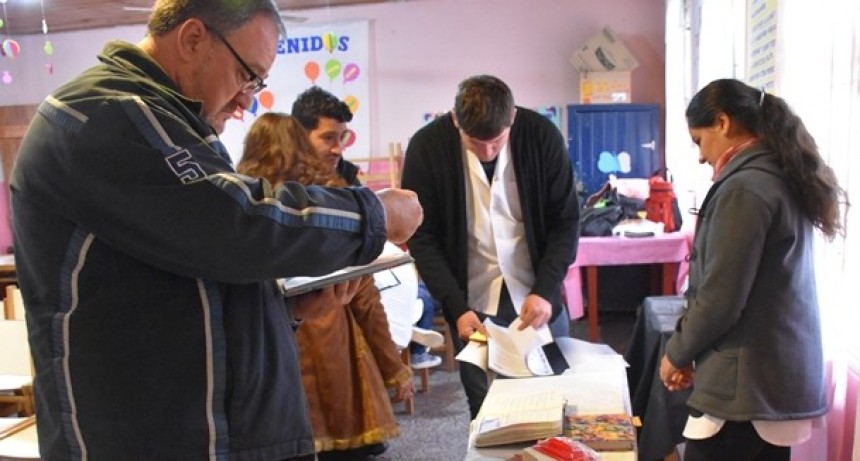EL SECRETARIO DE GOBIERNO PARTICIPÓ EN LA EEP N°663 DE LAS ESCUELAS EN FERIA
