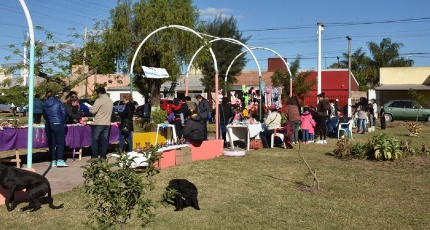 GRAN ACOMPAÑAMIENTO A LA EXPOSICIÓN “VILLA ÁNGELA MUESTRA” EN EL BARRIO INDEPENDENCIA