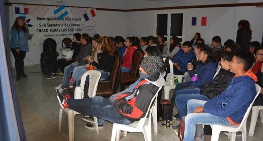 CULTURA PROPICIÓ CURSO DE CAPACITACIÓN EN FRANCOFONÍA 