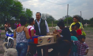 FESTEJO DEL MES DEL NIÑO EN EL BARRIO 26 VIVIENDAS DEL LOTE 20