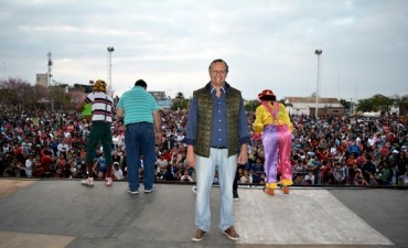 MULTITUDINARIO CIERRE DEL MES DEL NIÑO EN EL PREDIO CULTURAL CARLOS GARDEL