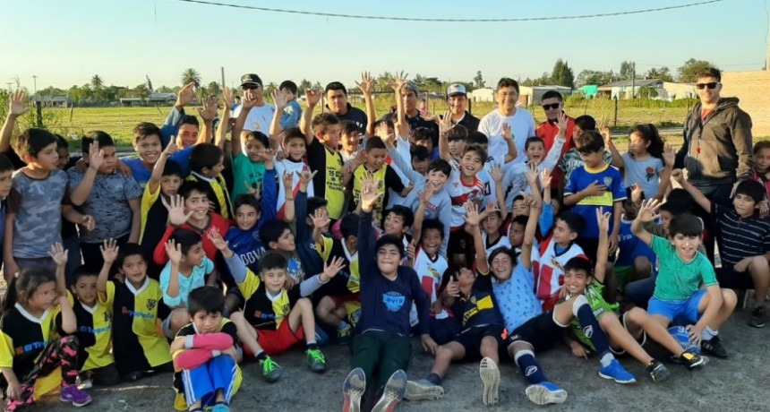 EL MUNICIPIO FESTEJÓ EL CUMPLEAÑOS A NIÑOS QUE ASISTEN A LAS ESCUELAS DE DEPORTES DE LOS BARRIOS REMEDIOS DE ESCALADA Y CACIQUE CATÁN