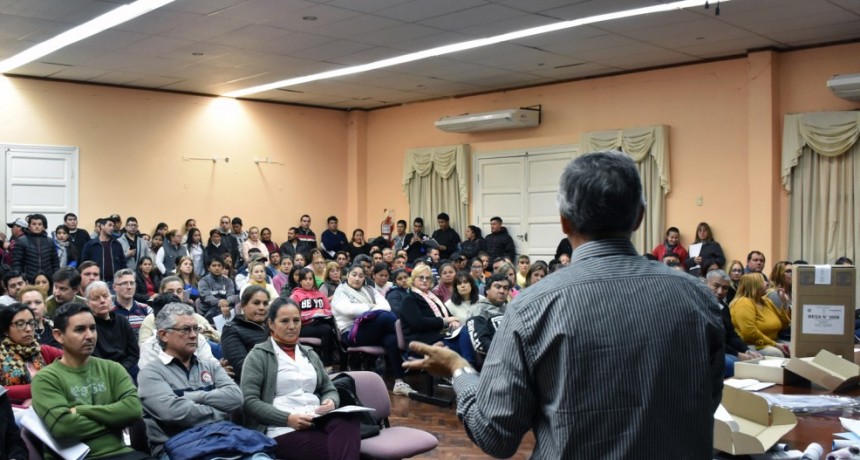 NUMEROSA PARTICIPACIÓN DE LA CAPACITACIÓN ELECTORAL