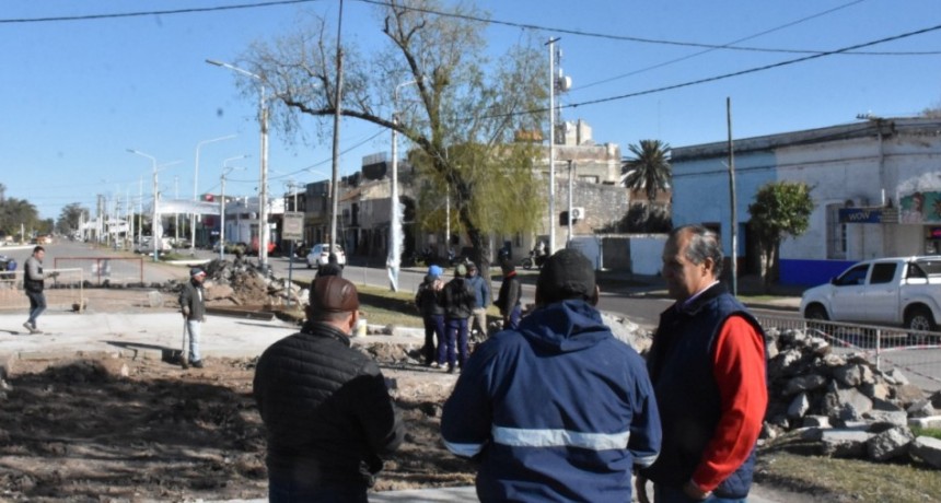 PAPP SE REFIRIÓ A LAS OBRAS QUE SE EJECUTAN EN LA CIUDAD Y DESTACÓ LA FUERTE INVERSIÓN EN MAQUINARIA E INFRAESTRUCTURA