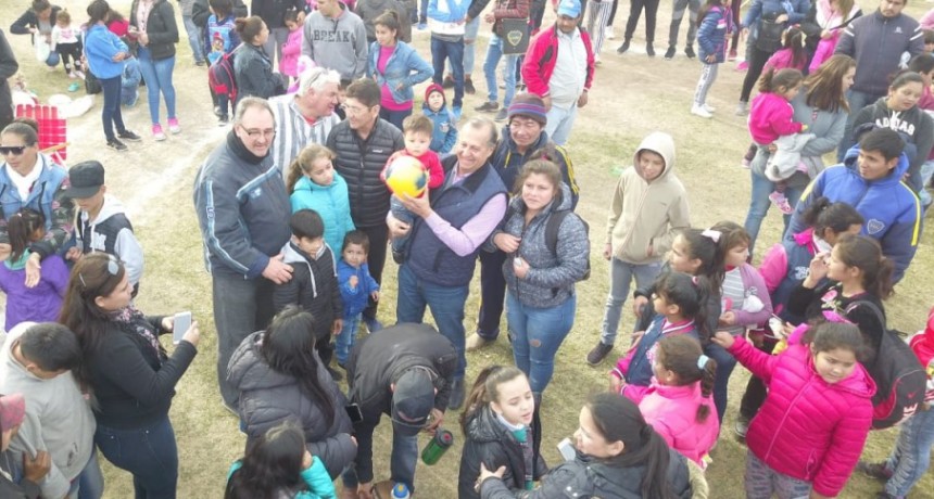 PAPP INAUGURÓ EL ESCENARIO DEL CARLOS GARDEL CON UNA MULTITUDINARIA FIESTA DEL DÍA DEL NIÑO