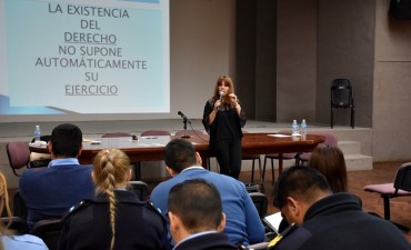 DESARROLLO SOCIAL ARTICULÓ CAPACITACIÓN PARA TRABAJADORES QUE RECEPCIONAN DENUNCIAS SOBRE VIOLENCIA DE GÉNERO