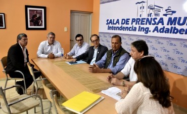 EL INTENDENTE PAPP RECIBIÓ A LA COMISIÓN DE DERECHOS HUMANOS POR EL CASO MAIRA BENÍTEZ