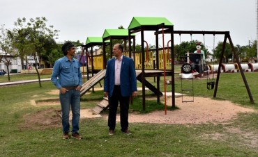 PAPP SUPERVISÓ EL TRABAJO DE REFACCIÓN, PINTURA Y EMBELLECIMIENTO DEL PARQUE DEL CENTENARIO 