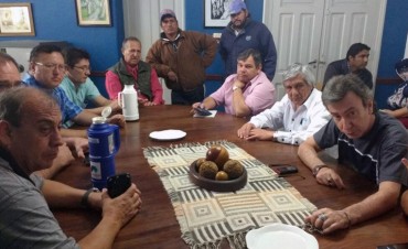 EL MUNICIPIO TRABAJA EN ASISTENCIA LUEGO DEL FUERTE TEMPORAL EN VILLA ÁNGELA 