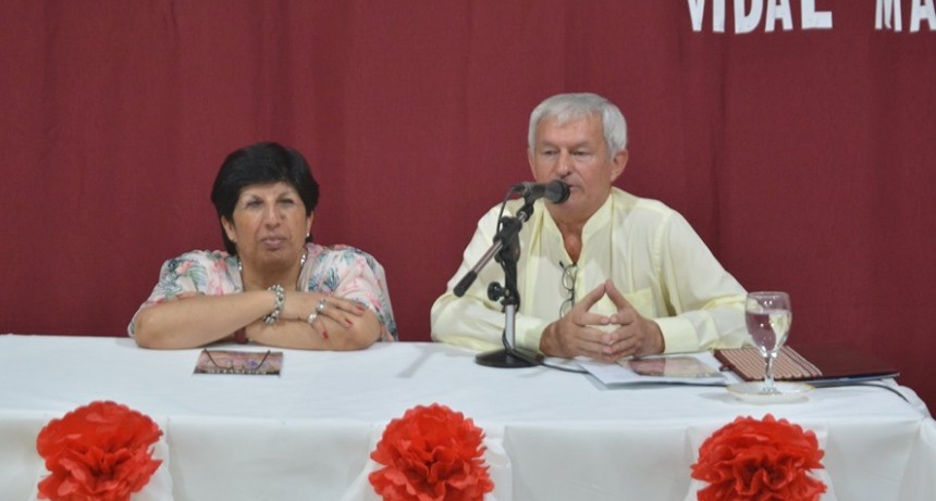 GRAN ACOMPAÑAMIENTO A LA PRESENTACIÓN DEL LIBRO 